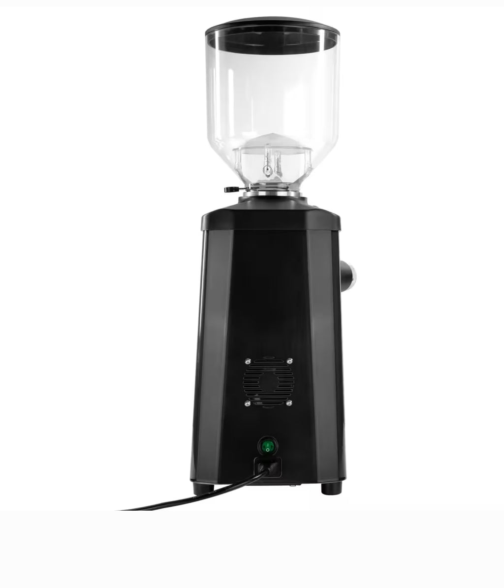 Molinillo de café PROFESIONAL ESPRESSO - Tolva 1,2kg - muelas planas Ø 65mm - detección automática del portafiltro con 2 salidas - Con dosificación automática - Negro
Código de producto, SKU KMSQ65