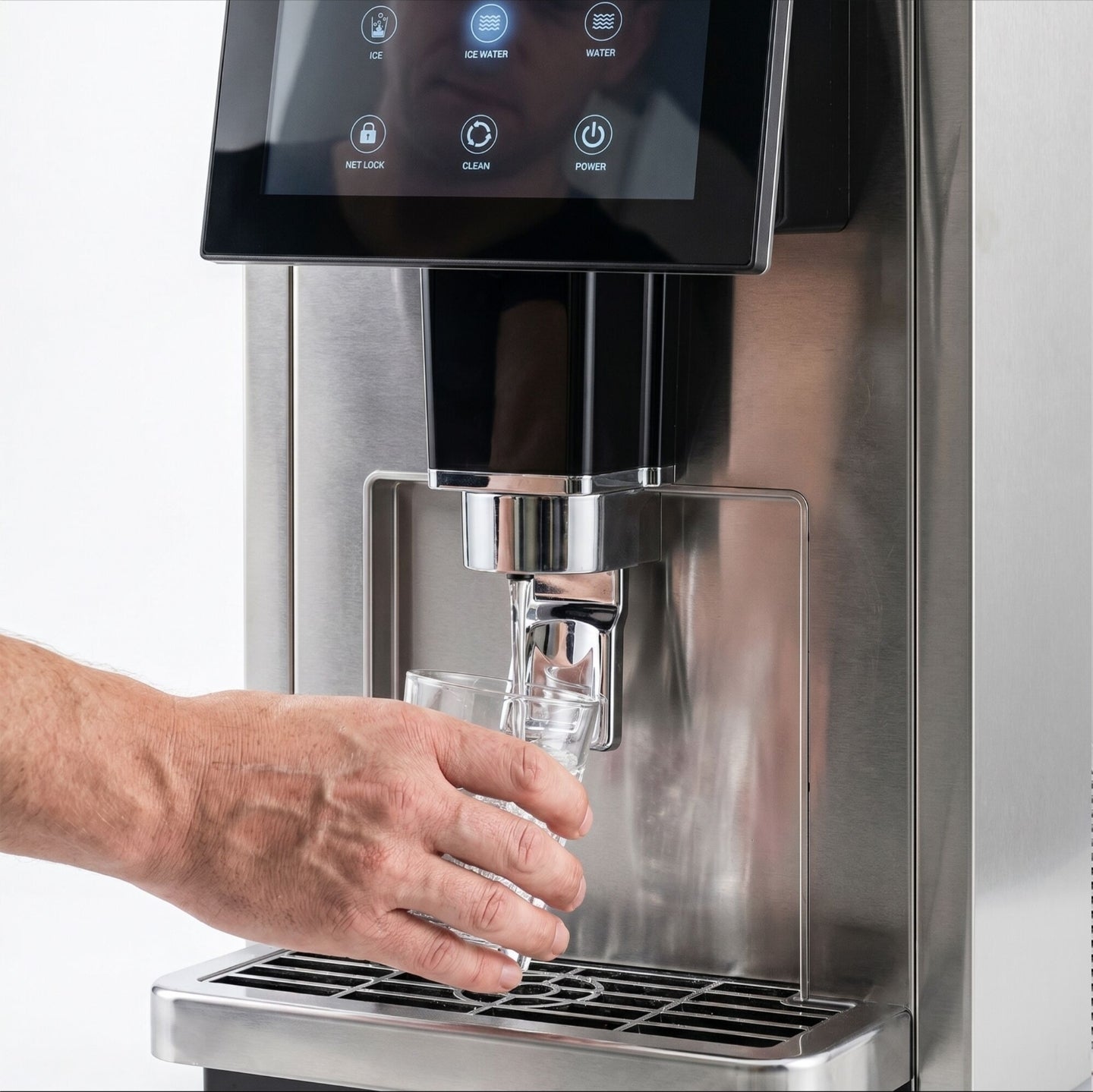 Dispensador de hielo y agua con máquina de hielo integrada - 60 kg/24 h - Pantalla táctil. EWSB70
Depósito integrado: 3 kg